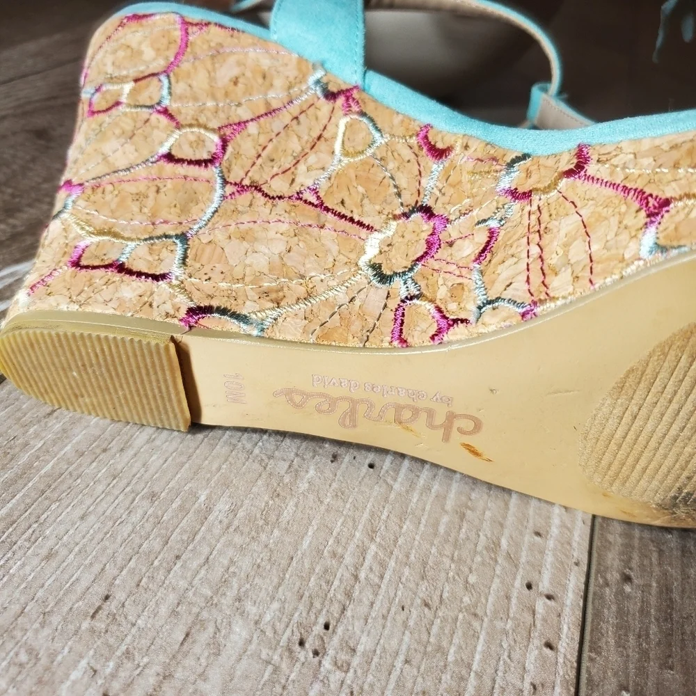 Charles by Charles David Lainey Wedge Sandals Size 10M EUC